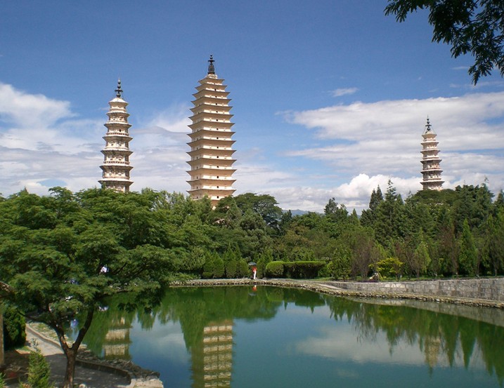 【4星溫泉】昆明石林、大理、麗江古城、玉龍雪