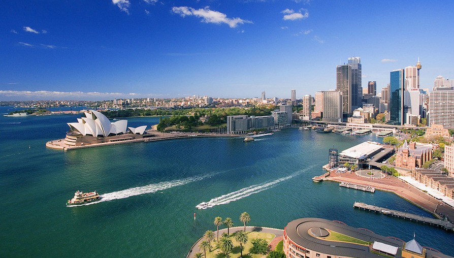 澳新凱大堡礁 藍(lán)騰酒莊雙飛12日《國(guó)航》