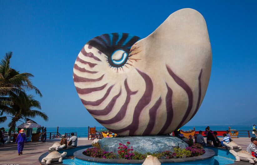 西島.南山.鳳凰嶺.紅藝人表演雙飛5日**掛牌4星酒