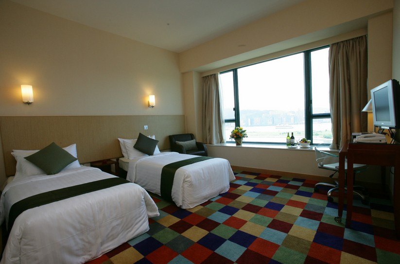 香港一地雙飛4天**市區(qū)4星3晚麗東酒店の機票**