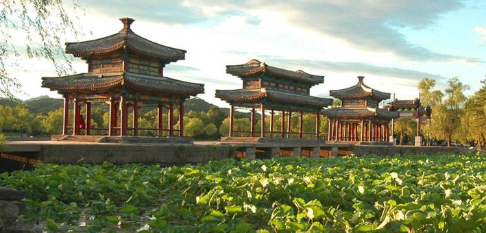 避暑山莊、普寧寺或小布達(dá)拉宮雙汽2日